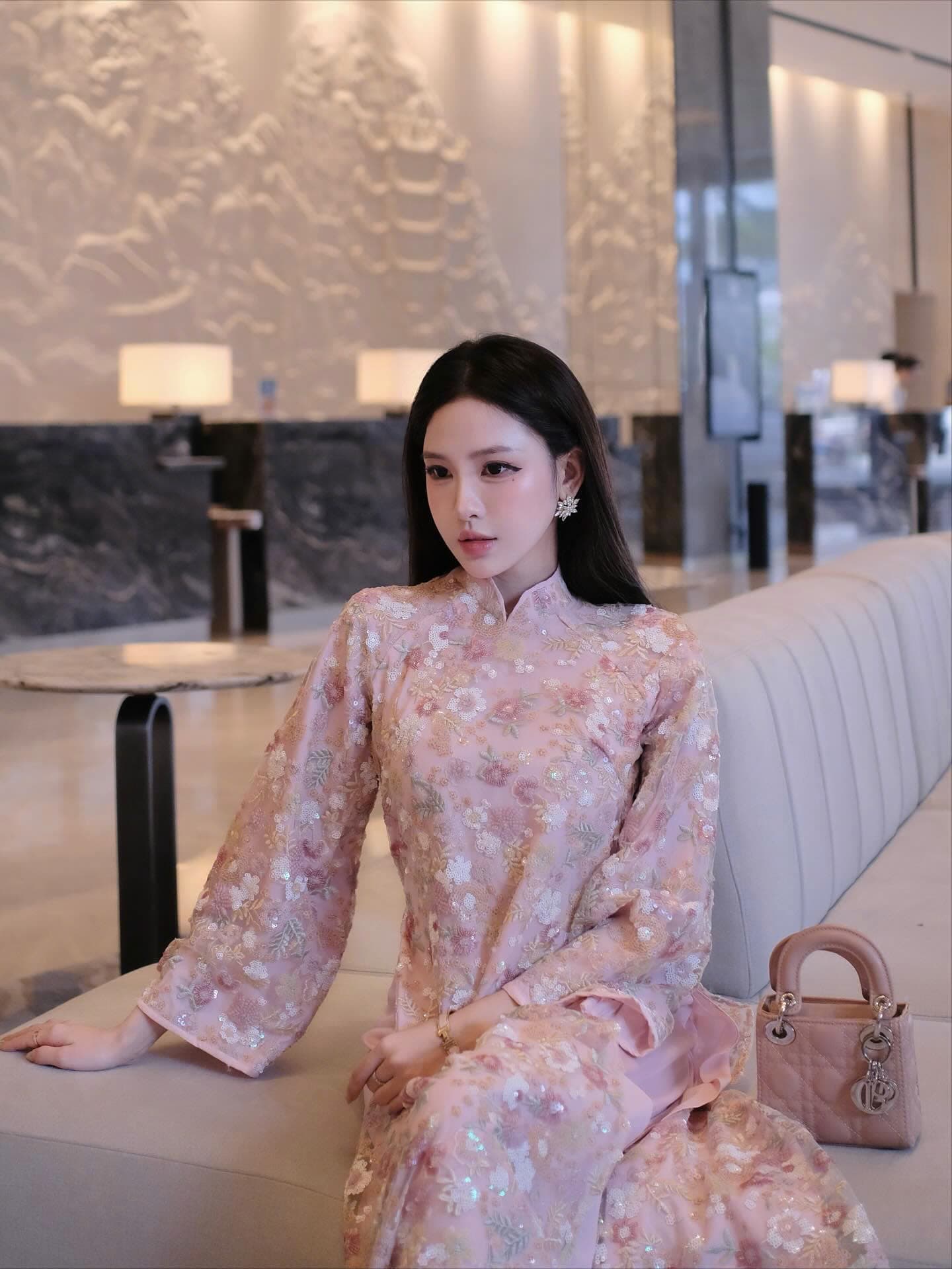 AODAI201 thumb 18