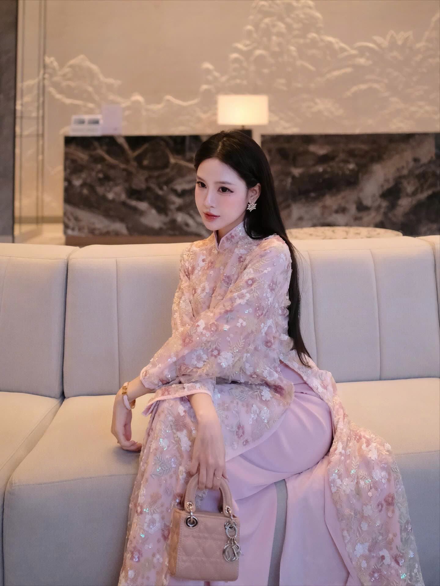 AODAI201 thumb 17