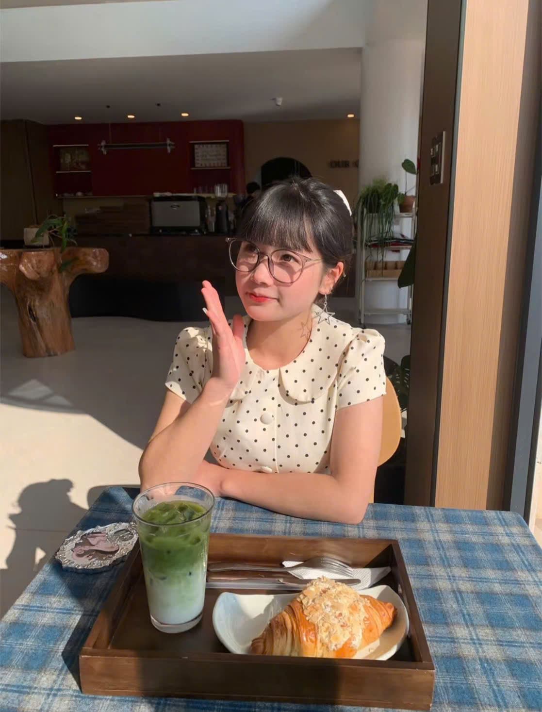 BS113 thumb 10