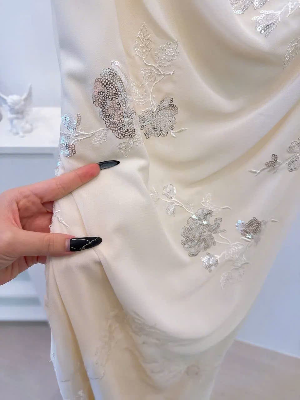 T1068 thumb 4