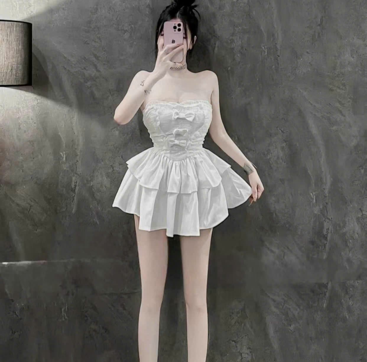 T824 thumb 2