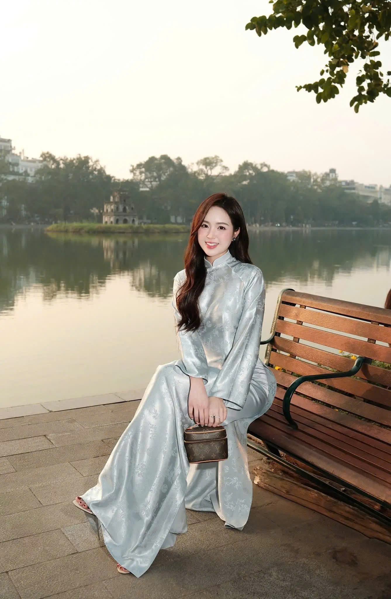 AODAI204 thumb 1