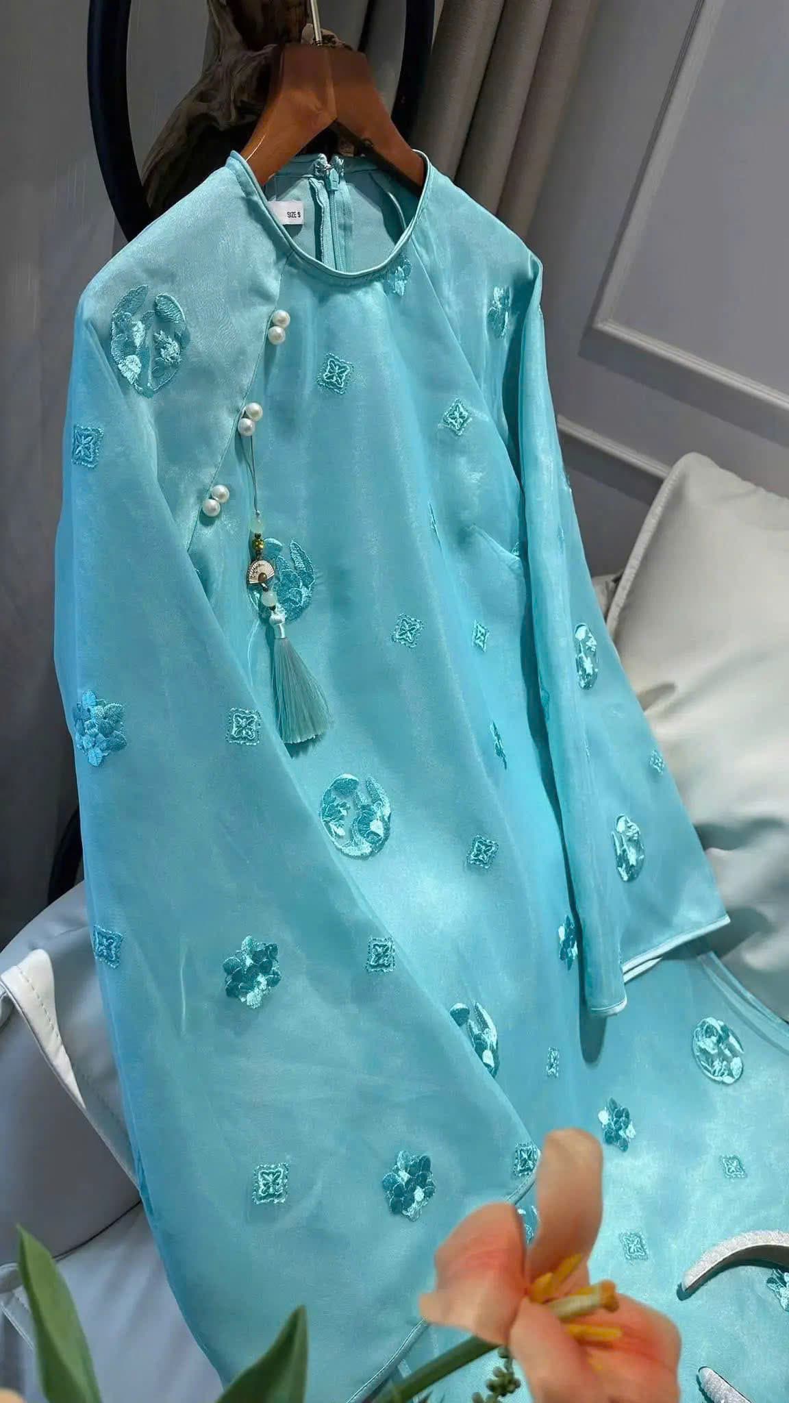 AODAI193 thumb 3